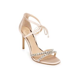 Jewel Badgley Mischka NIB size 7